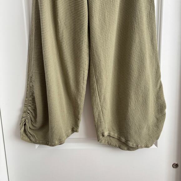 Cut Loose Women’s Ruched Cotton Crepe Pucker Pull On Cropped Pants Green S - Picture 11 of 12